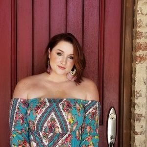 Meet your Posher, Alexandria